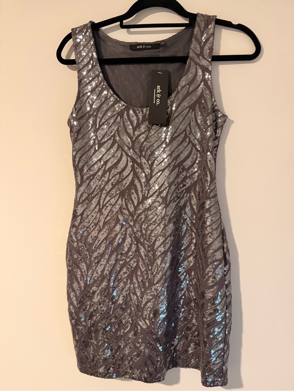 Ark & Co Silver Sequin Sleeveless Sheath Dress Size M